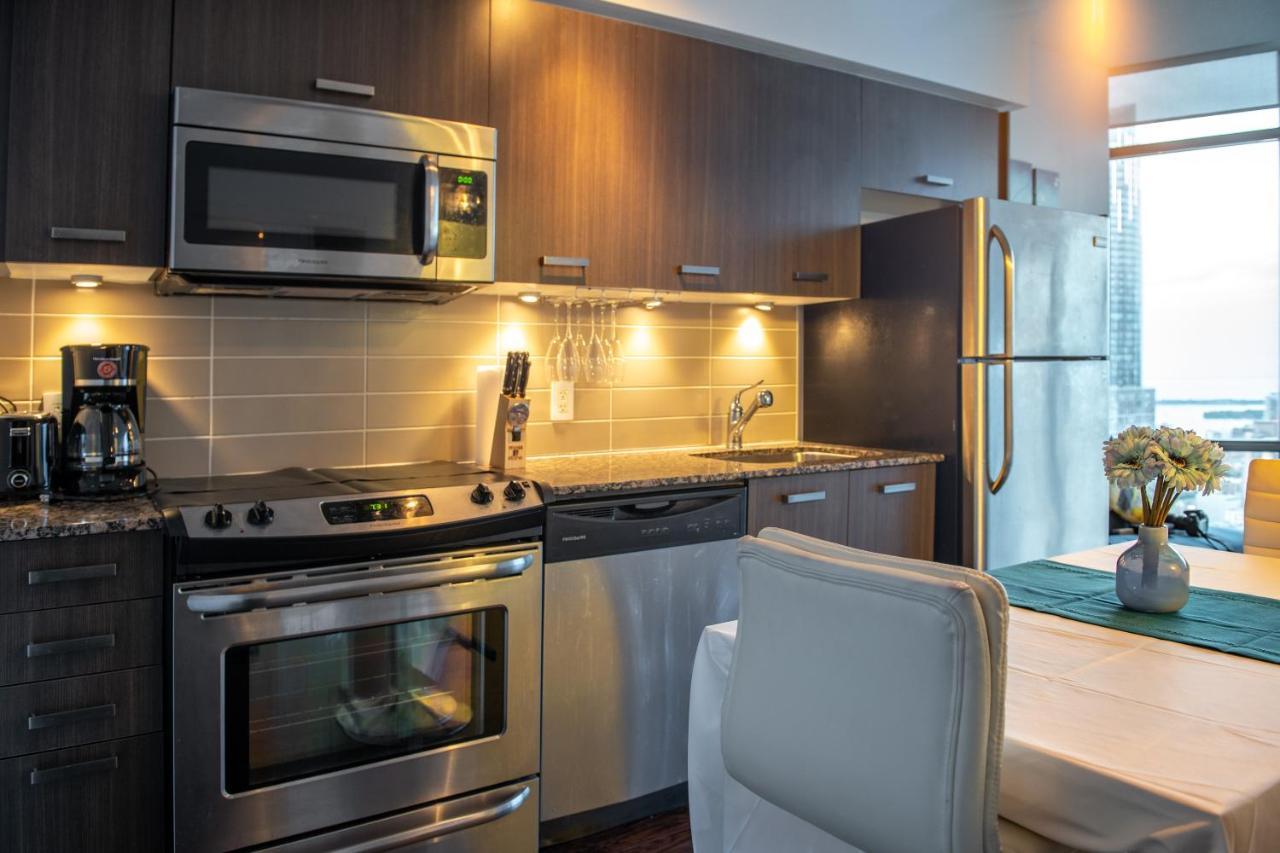 Great View High Rise In Central Toronto Bagian luar foto