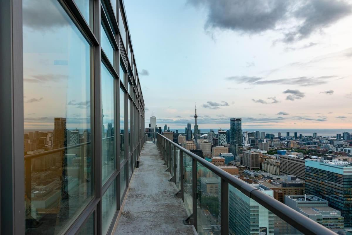Great View High Rise In Central Toronto Bagian luar foto