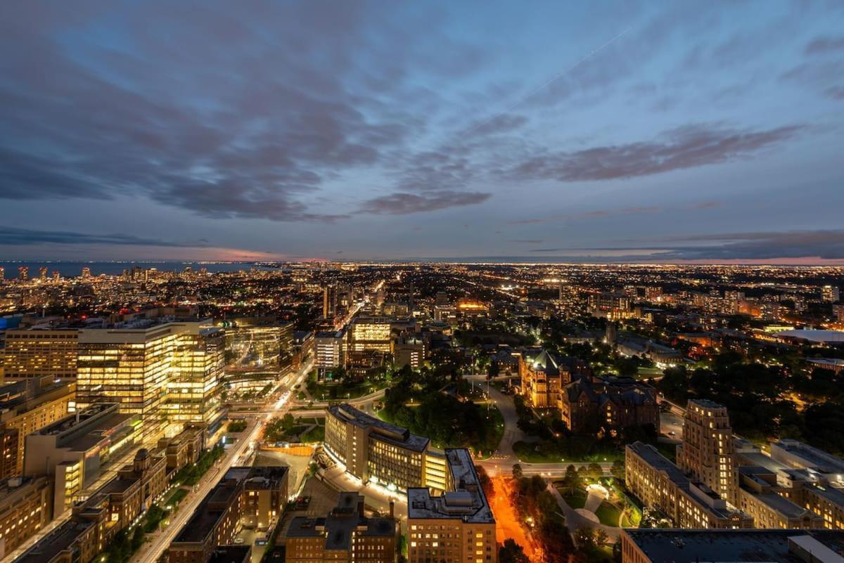 Great View High Rise In Central Toronto Bagian luar foto