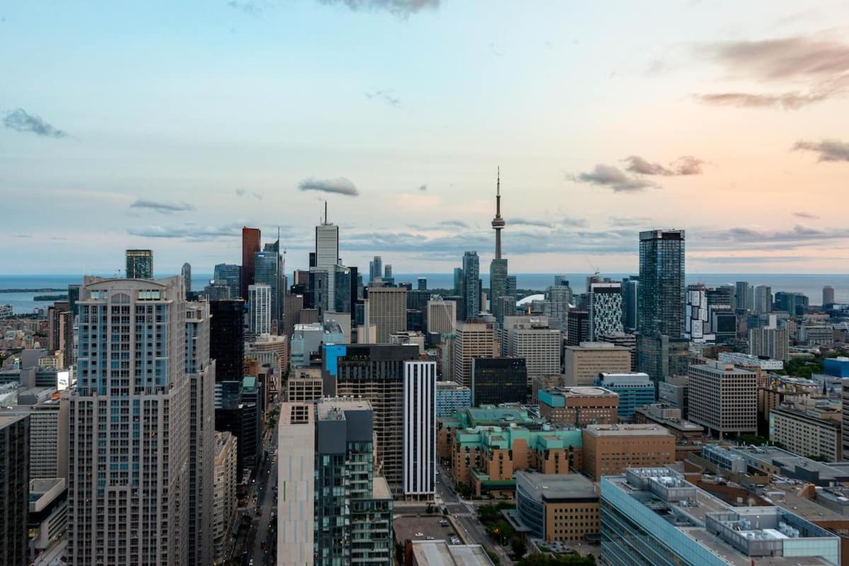Great View High Rise In Central Toronto Bagian luar foto