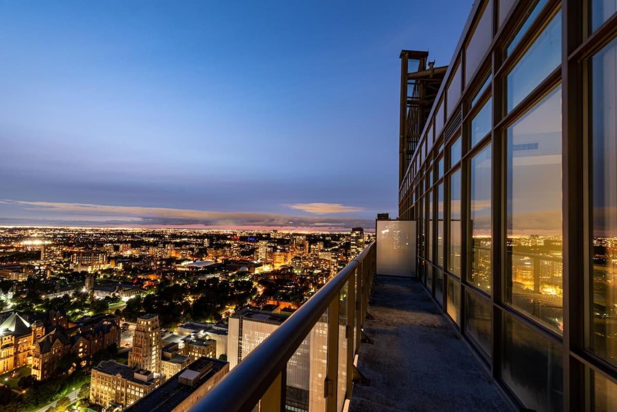 Great View High Rise In Central Toronto Bagian luar foto
